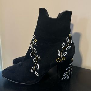 Gorgeous Embroidered faux Suede booties